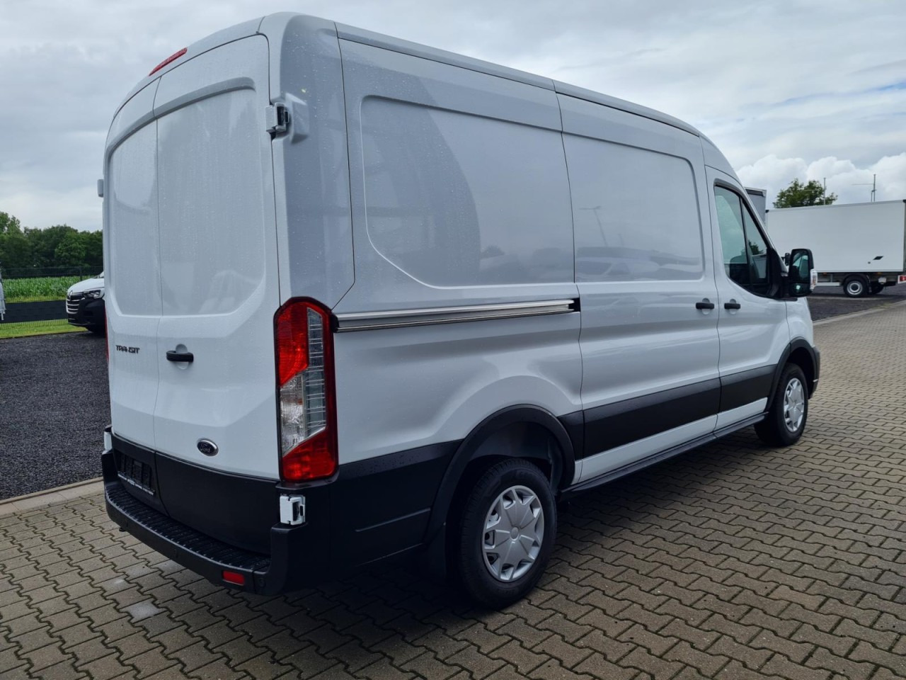 Ford Transit Kasten TDCi L2H2 Trend Klima Holzverkleid. - Autoutilitară compactă: Foto 4 Ford Transit Kasten TDCi L2H2 Trend Klima Holzverkleid. - Autoutilitară compactă: Foto 4