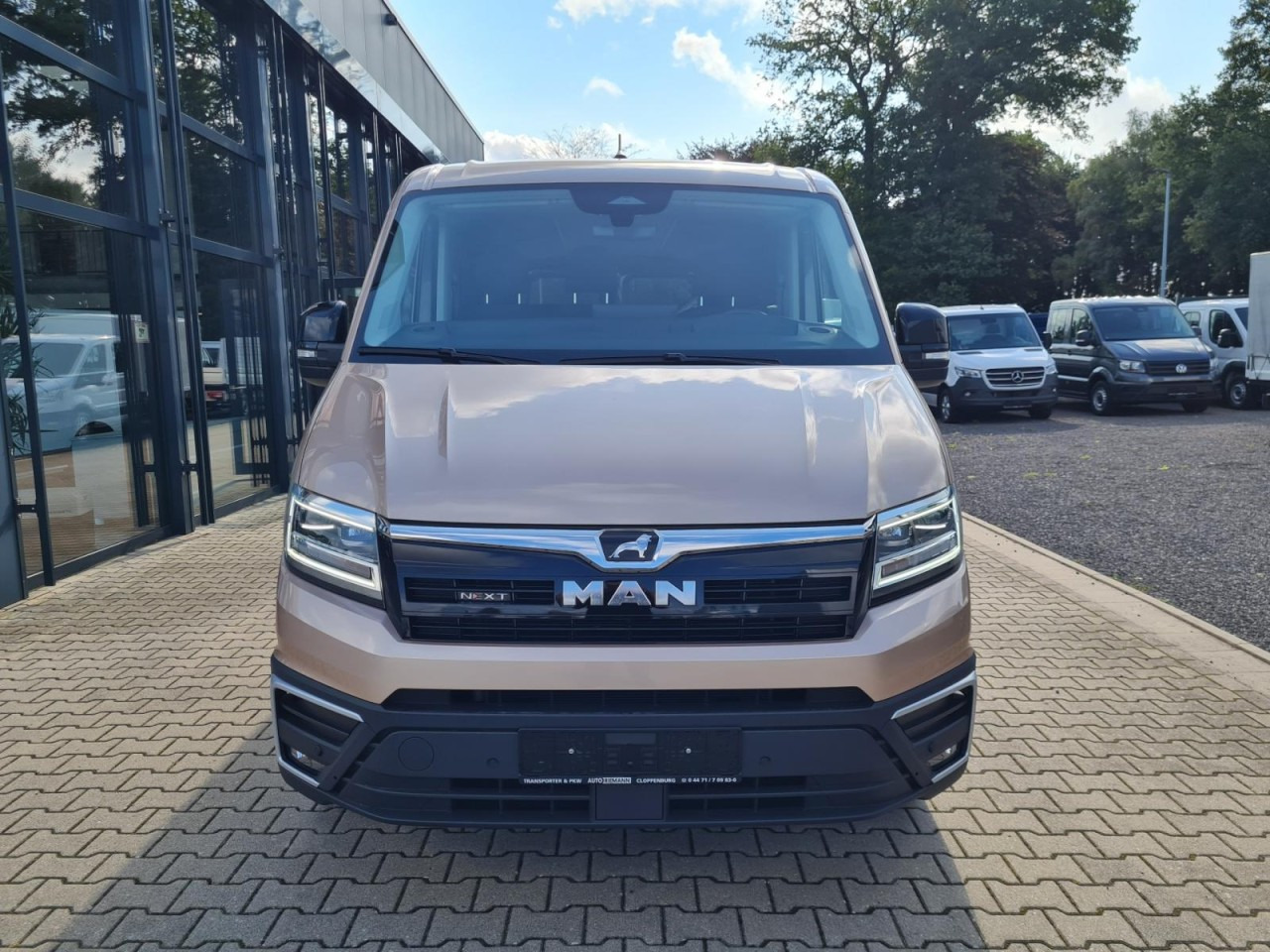 Man TGE 3.180 TDi Kombi 9 Sitze ALU KAMERA LED LEDER Sonderumbau - Microbuz, Transport persoane: Foto 2 Man TGE 3.180 TDi Kombi 9 Sitze ALU KAMERA LED LEDER Sonderumbau - Microbuz, Transport persoane: Foto 2