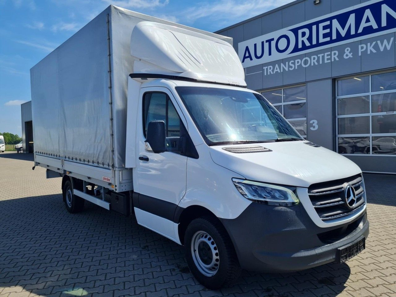 Mercedes-Benz Sprinter 317 Pritsche Plane 10 Pal. RWD LED - Autoutilitară cu prelată: Foto 3 Mercedes-Benz Sprinter 317 Pritsche Plane 10 Pal. RWD LED - Autoutilitară cu prelată: Foto 3