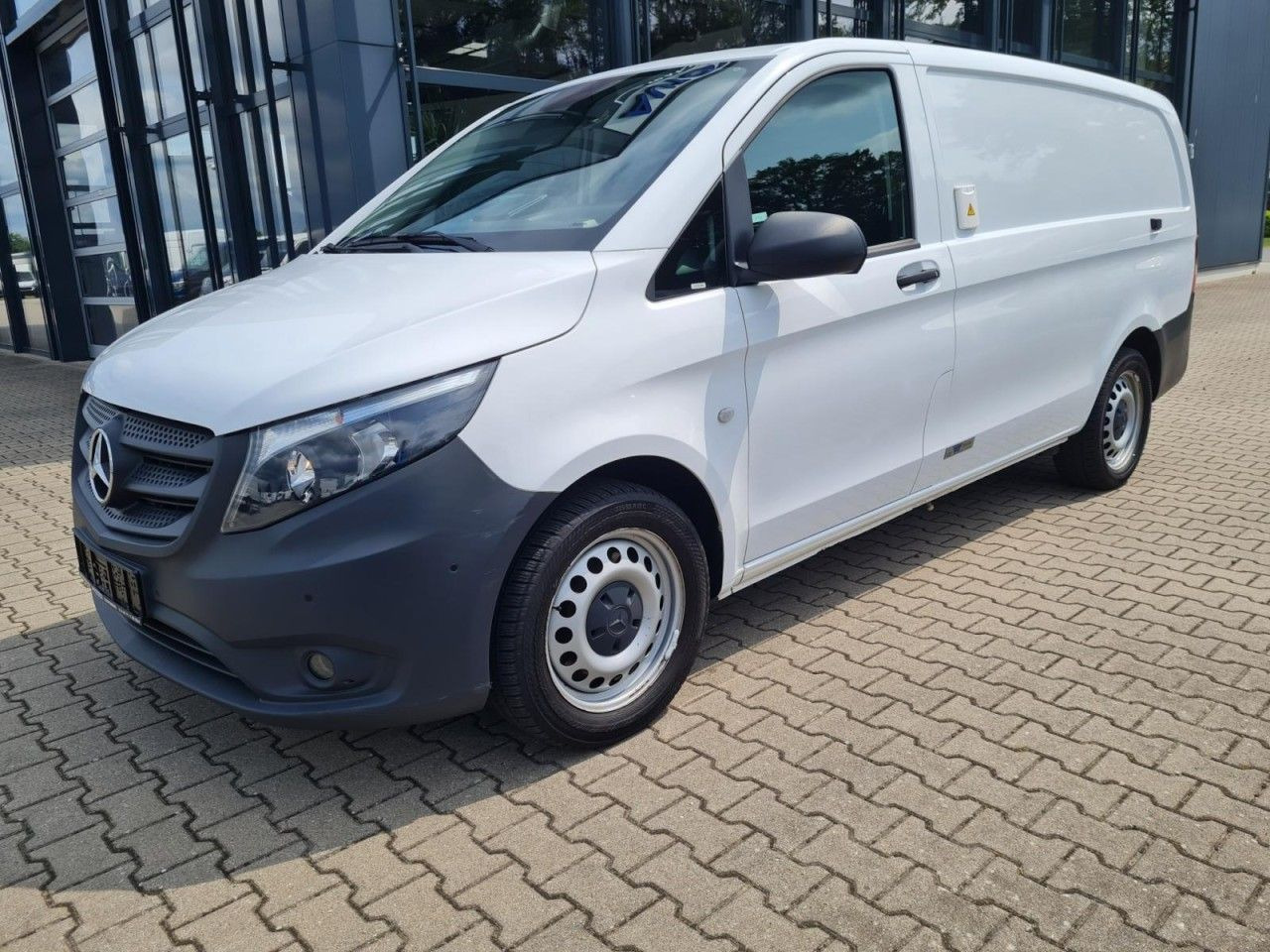 Mercedes-Benz Vito 116 Cdi Kühlkasten lang Stand/Fahrkühl HEIZ - Autoutilitară frigorifica: Foto 2 Mercedes-Benz Vito 116 Cdi Kühlkasten lang Stand/Fahrkühl HEIZ - Autoutilitară frigorifica: Foto 2
