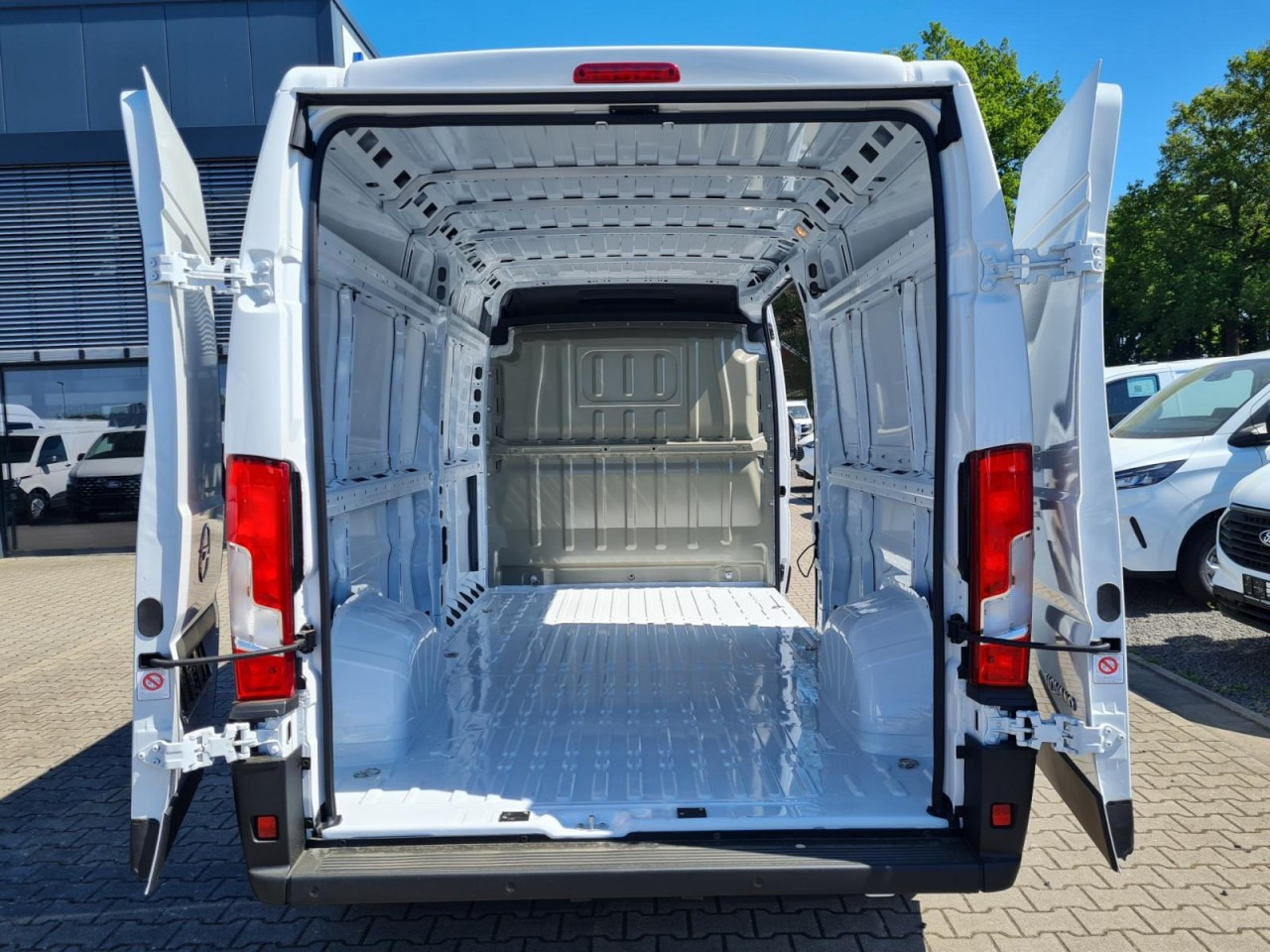 Opel Movano 35 Cargo Kasten L3H2 KLIMA KOMFORT PDC TEMPOMAT - Dubă: Foto 5 Opel Movano 35 Cargo Kasten L3H2 KLIMA KOMFORT PDC TEMPOMAT - Dubă: Foto 5