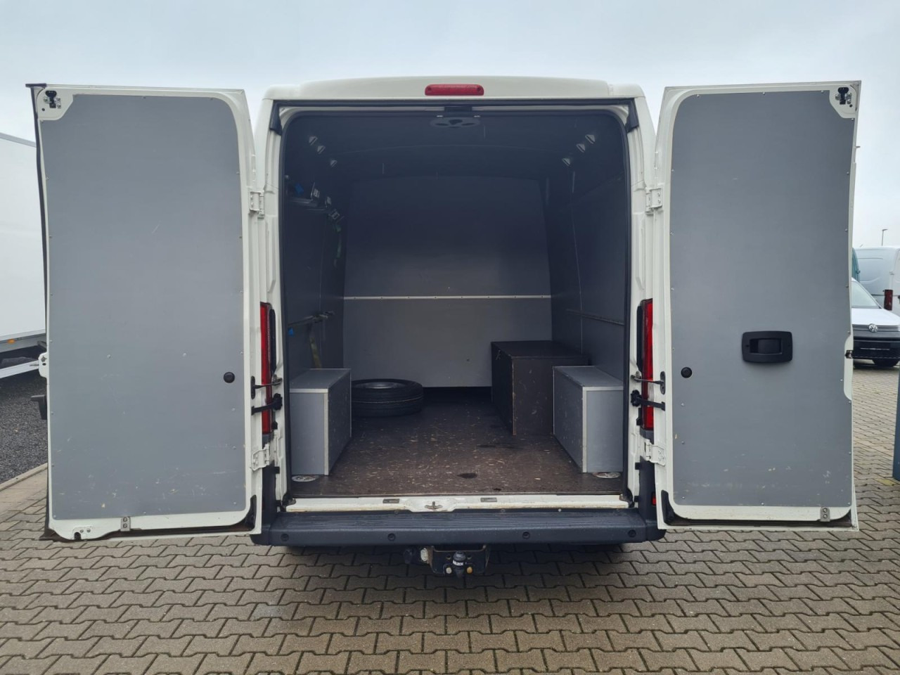 Peugeot Boxer Kasten L3H2 Doka 6-Sitze AHK PDC KLIMA - Autoutilitară compactă, Autoutilitară cabină dublă: Foto 5 Peugeot Boxer Kasten L3H2 Doka 6-Sitze AHK PDC KLIMA - Autoutilitară compactă, Autoutilitară cabină dublă: Foto 5