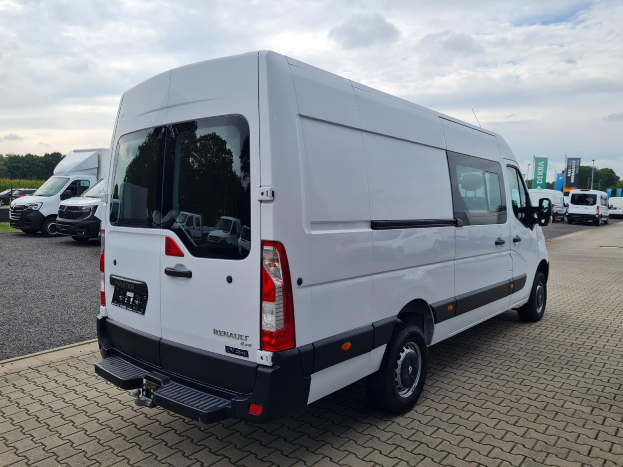 Renault Master 35 Kasten LR Doka 6-Sitze 4x4 Allrad AHK KLIMA PDC - Dubă, Autoutilitară cabină dublă: Foto 4 Renault Master 35 Kasten LR Doka 6-Sitze 4x4 Allrad AHK KLIMA PDC - Dubă, Autoutilitară cabină dublă: Foto 4