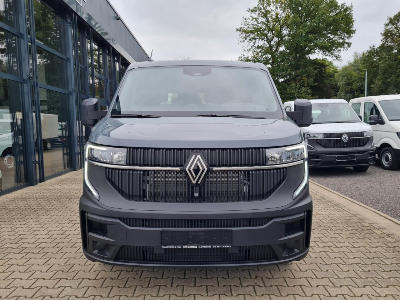 Renault Master 35 New Doka lang L3 AG Klima Komfort Tempomat - Autoutilitară cu platformă, Autoutilitară cabină dublă: Foto 2 Renault Master 35 New Doka lang L3 AG Klima Komfort Tempomat - Autoutilitară cu platformă, Autoutilitară cabină dublă: Foto 2