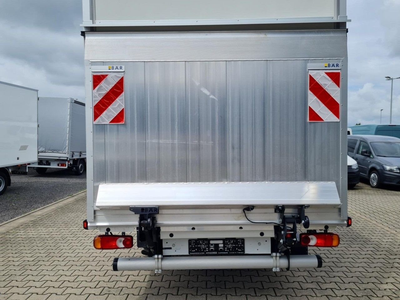 Renault Master 35 New Möbel Koffer LBW KLIMA TEMPOMAT - Autoutilitară box: Foto 5 Renault Master 35 New Möbel Koffer LBW KLIMA TEMPOMAT - Autoutilitară box: Foto 5