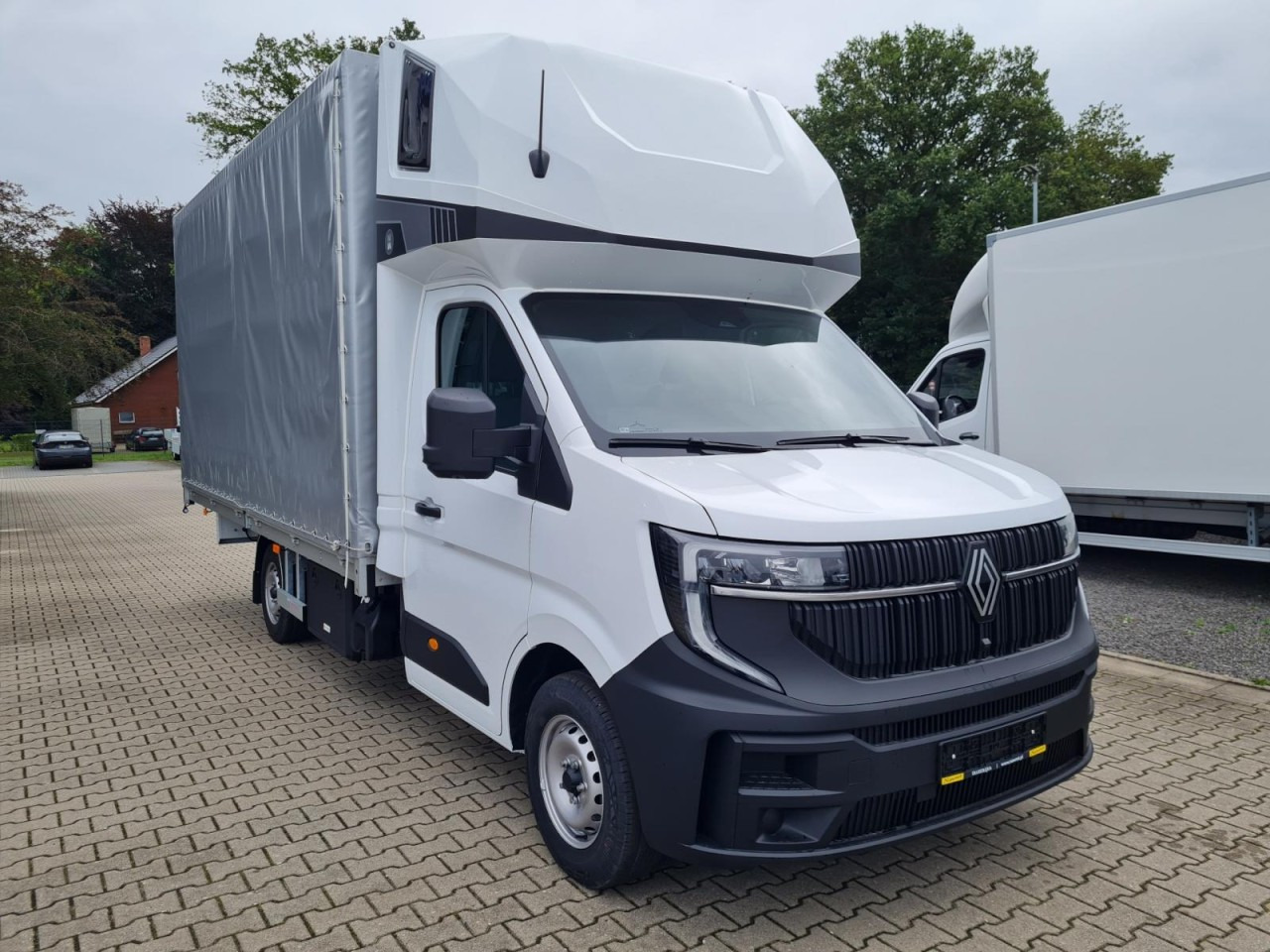 Renault Master 35 Pritsche Schiebe Plane Schlafkab 10 PAL LUFTFEDER - Autoutilitară cu prelată: Foto 2 Renault Master 35 Pritsche Schiebe Plane Schlafkab 10 PAL LUFTFEDER - Autoutilitară cu prelată: Foto 2