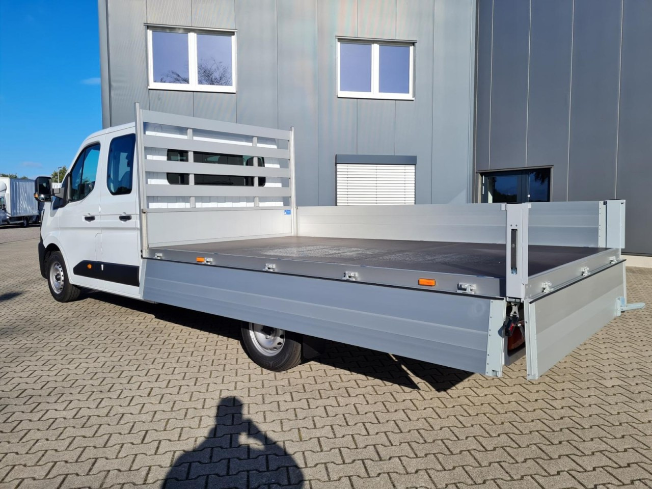 Renault Master New 3,5t Doka dCi 170 L3H1 Lang - Autoutilitară cu platformă, Autoutilitară cabină dublă: Foto 4 Renault Master New 3,5t Doka dCi 170 L3H1 Lang - Autoutilitară cu platformă, Autoutilitară cabină dublă: Foto 4