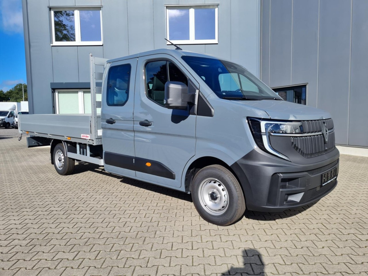 Renault Master New 3,5t Doka dCi 170 L3H1 Lang - Autoutilitară cu platformă, Autoutilitară cabină dublă: Foto 3 Renault Master New 3,5t Doka dCi 170 L3H1 Lang - Autoutilitară cu platformă, Autoutilitară cabină dublă: Foto 3