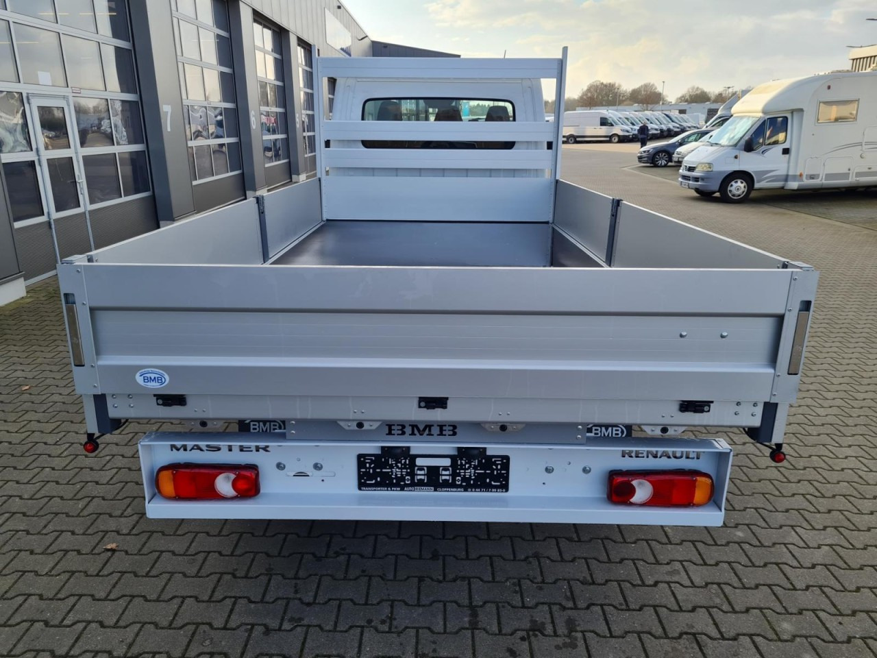 Renault Master New 35 Pritsche lang KLIMA KOMFORT TEMPOMAT - Autoutilitară cu platformă: Foto 5 Renault Master New 35 Pritsche lang KLIMA KOMFORT TEMPOMAT - Autoutilitară cu platformă: Foto 5