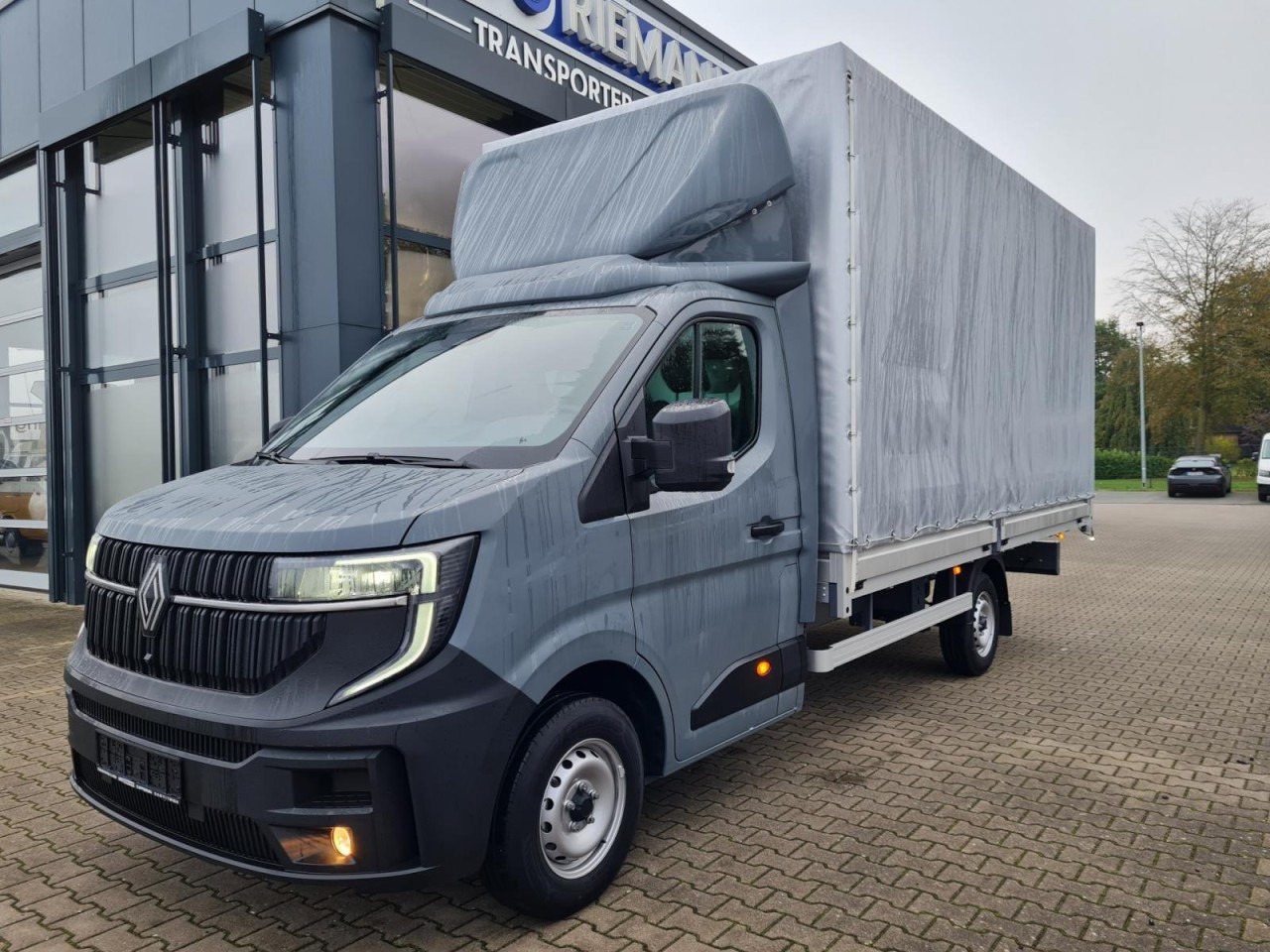 Renault Master Pritsche Schiebe Plane 10 Pal. LUFTFEDERUNG - Autoutilitară cu prelată: Foto 2 Renault Master Pritsche Schiebe Plane 10 Pal. LUFTFEDERUNG - Autoutilitară cu prelată: Foto 2