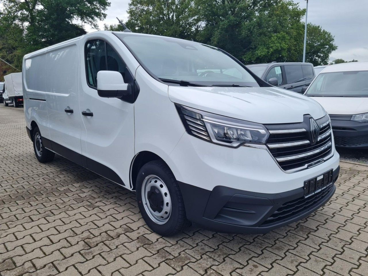 Renault Trafic Kühlkasten 3.0t L2 KLIMA LED NAVI_APP TEM - Autoutilitară frigorifica: Foto 3 Renault Trafic Kühlkasten 3.0t L2 KLIMA LED NAVI_APP TEM - Autoutilitară frigorifica: Foto 3