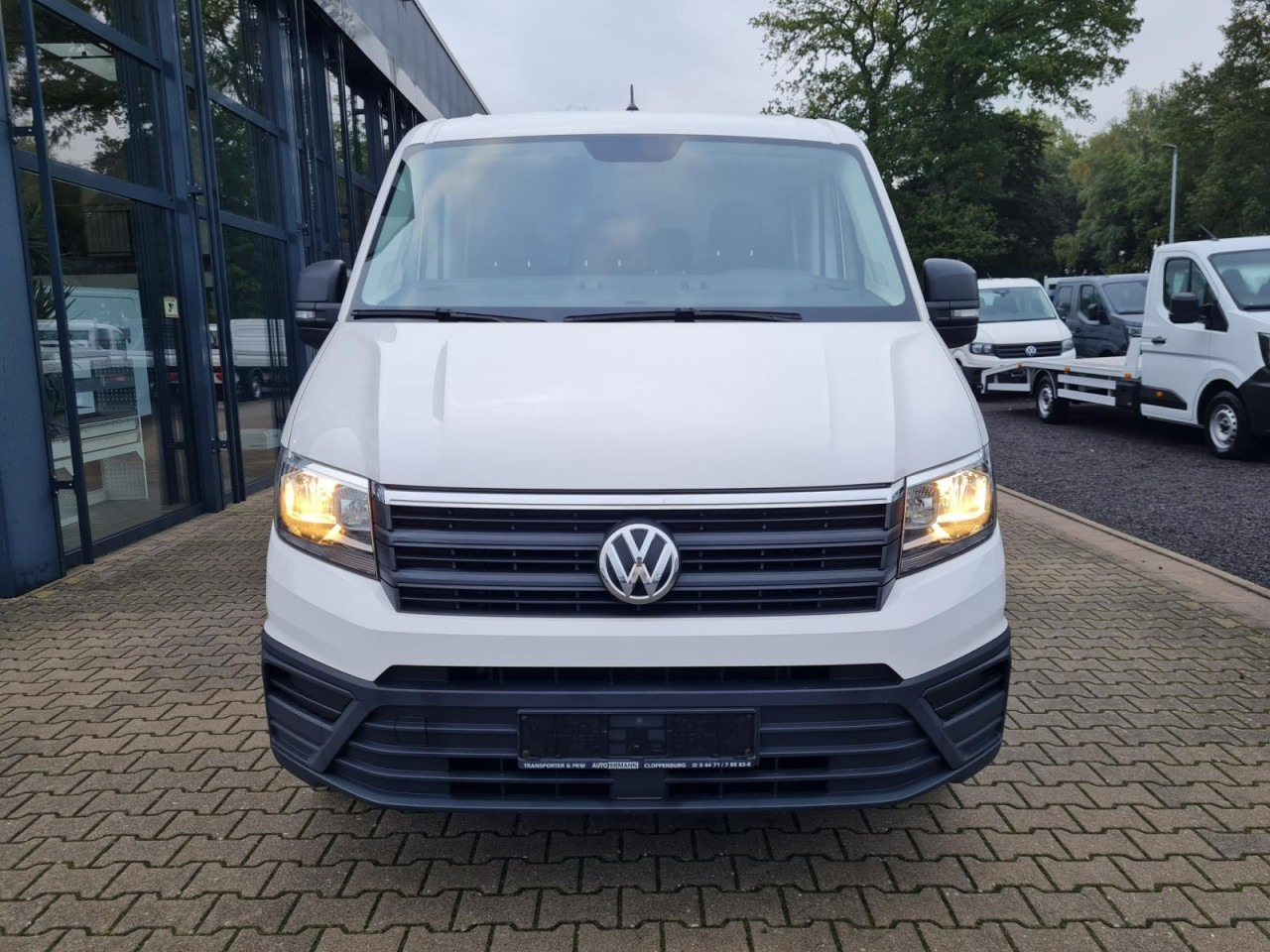 Volkswagen Crafter 35 Doka MR Pritsche AHK Klima 7 Sitzer - Autoutilitară cu platformă, Autoutilitară cabină dublă: Foto 2 Volkswagen Crafter 35 Doka MR Pritsche AHK Klima 7 Sitzer - Autoutilitară cu platformă, Autoutilitară cabină dublă: Foto 2