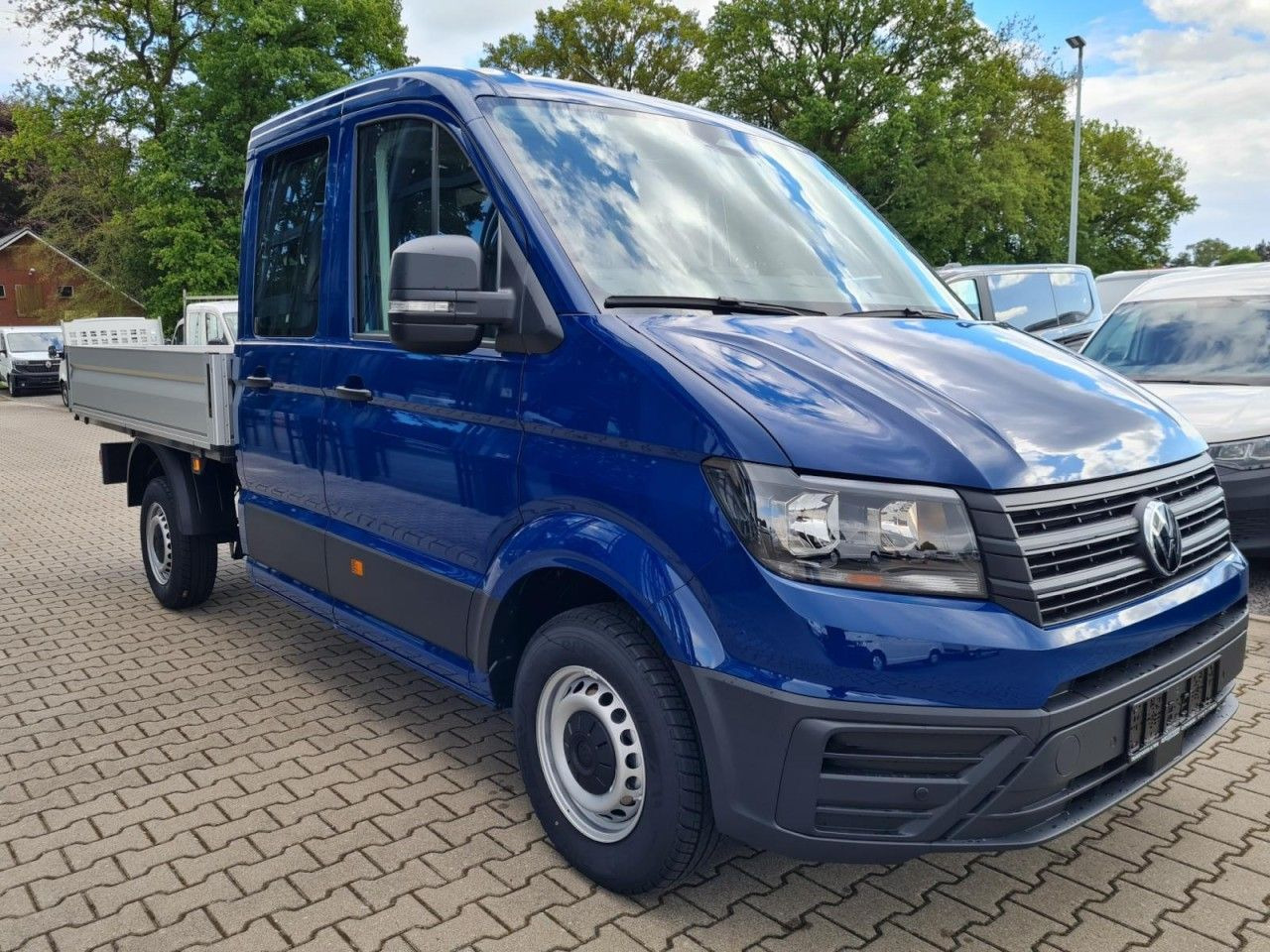 Volkswagen Crafter 35 Doka TDI MR KLIMA TEMPOMAT Navi App - Autoutilitară cu platformă, Autoutilitară cabină dublă: Foto 3 Volkswagen Crafter 35 Doka TDI MR KLIMA TEMPOMAT Navi App - Autoutilitară cu platformă, Autoutilitară cabină dublă: Foto 3
