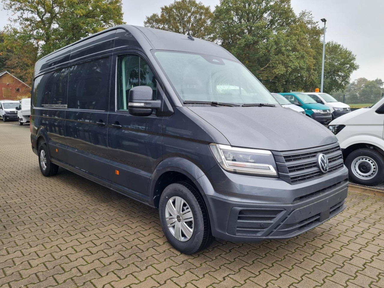 Volkswagen Crafter 35 Kasten Maxi L4H3 AG LED TEMPOMAT - Dubă: Foto 3 Volkswagen Crafter 35 Kasten Maxi L4H3 AG LED TEMPOMAT - Dubă: Foto 3