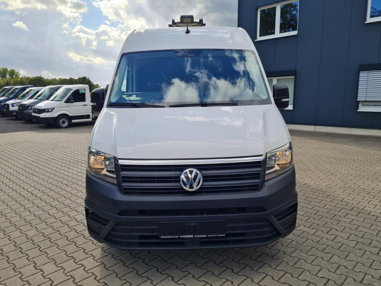 Volkswagen Crafter 35 Kasten TDI MR L3H3 NAVI TOUCH KAMERA - Dubă: Foto 2 Volkswagen Crafter 35 Kasten TDI MR L3H3 NAVI TOUCH KAMERA - Dubă: Foto 2