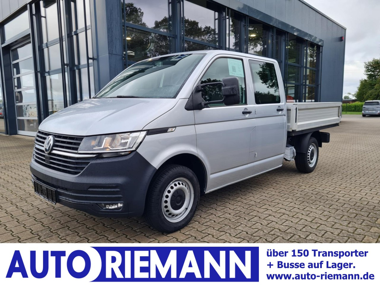 Volkswagen T6.1 Doka Pritsche Plane 6-Sitze Klima Komfort - Autoutilitară cu platformă, Autoutilitară cabină dublă: Foto 1 Volkswagen T6.1 Doka Pritsche Plane 6-Sitze Klima Komfort - Autoutilitară cu platformă, Autoutilitară cabină dublă: Foto 1
