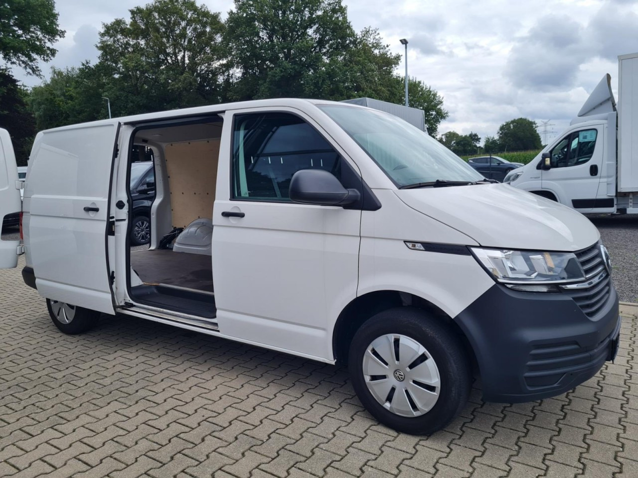 Volkswagen T6.1 Kasten TDi lang Flügeltüren KLIMA Verkleidungen - Autoutilitară compactă: Foto 4 Volkswagen T6.1 Kasten TDi lang Flügeltüren KLIMA Verkleidungen - Autoutilitară compactă: Foto 4
