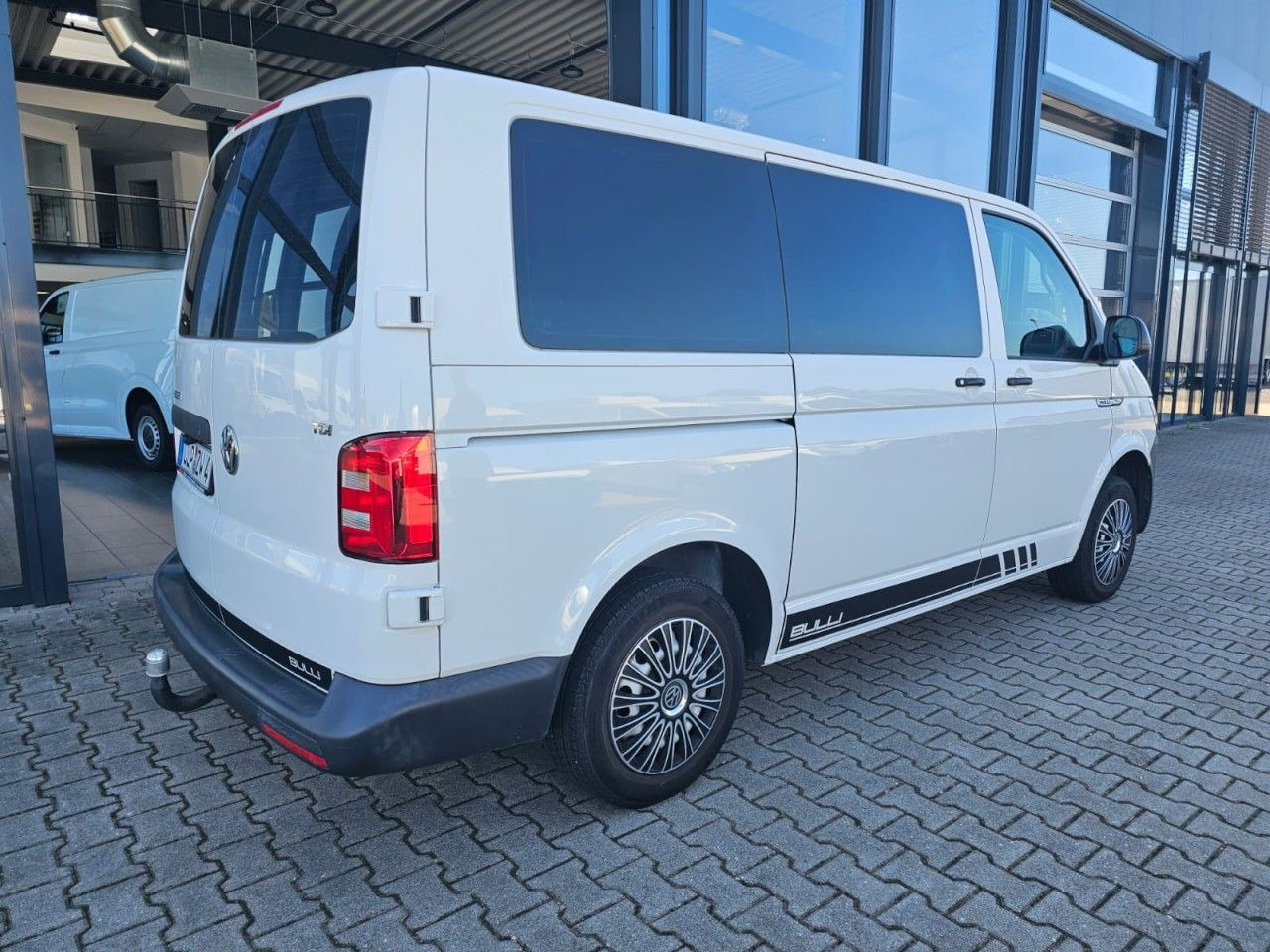 Volkswagen T6 Camper 2.0 TDI AHK KAMERA ZUSATZBATTERIE - Camper van: Foto 2 Volkswagen T6 Camper 2.0 TDI AHK KAMERA ZUSATZBATTERIE - Camper van: Foto 2