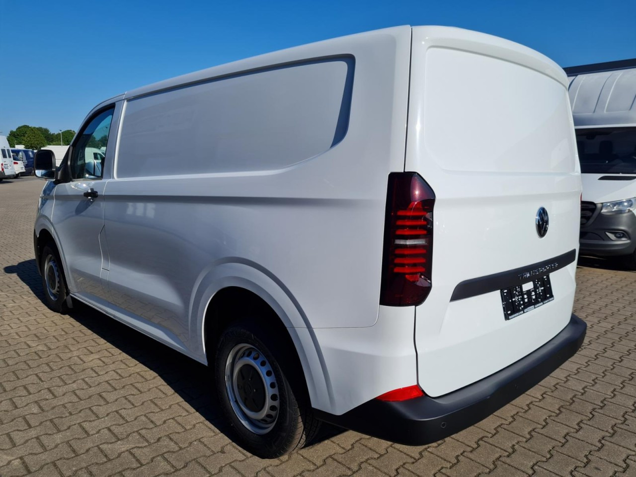 Volkswagen T7 Kasten Tdi KR Heckklappe PDC KLIMA TEMPOMAT - Autoutilitară compactă: Foto 4 Volkswagen T7 Kasten Tdi KR Heckklappe PDC KLIMA TEMPOMAT - Autoutilitară compactă: Foto 4