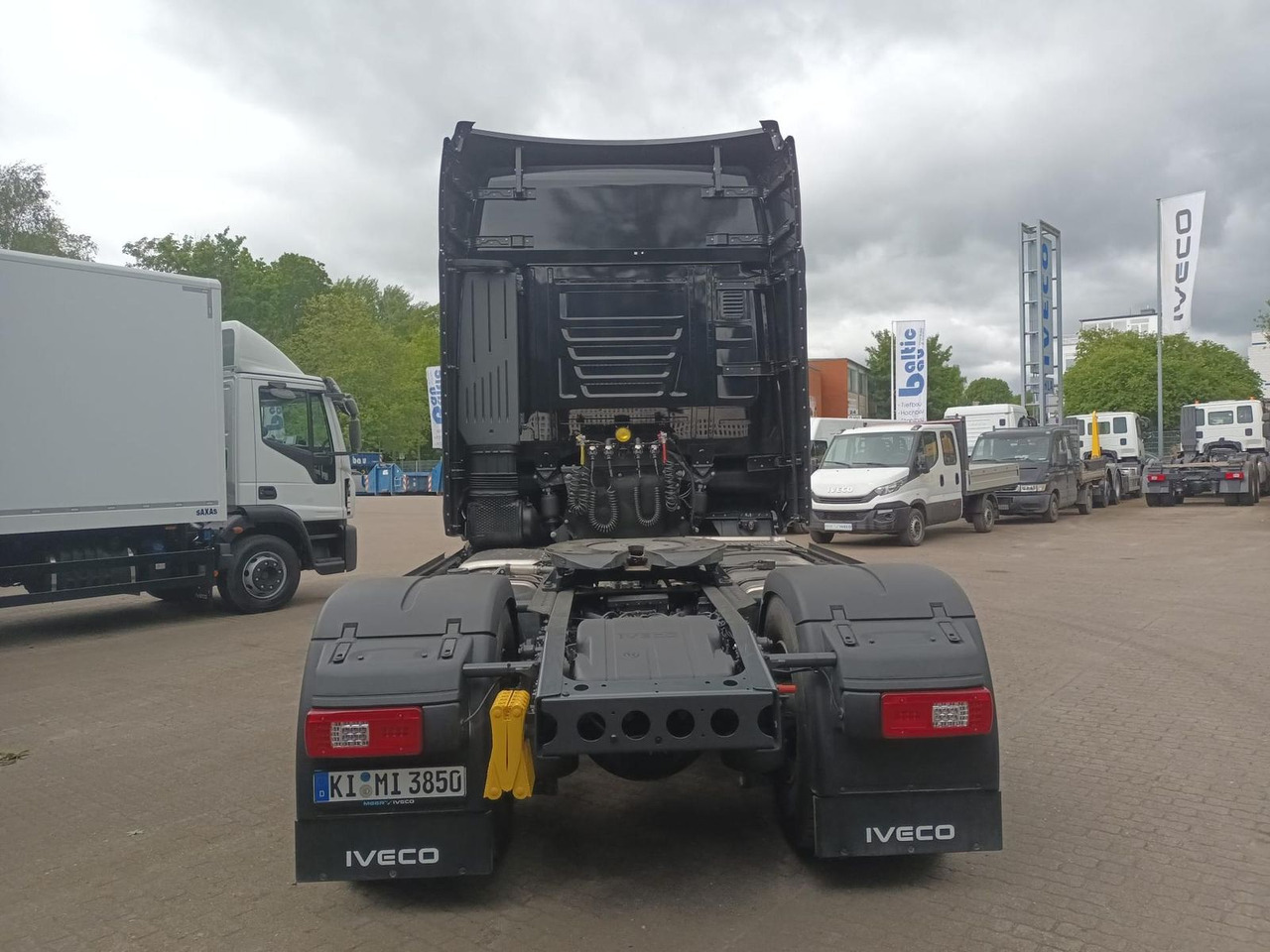 Iveco S-Way SZM 500PS 18-20t zGG. 2-Kreis Hydraulik - Cap tractor: Foto 3 Iveco S-Way SZM 500PS 18-20t zGG. 2-Kreis Hydraulik - Cap tractor: Foto 3