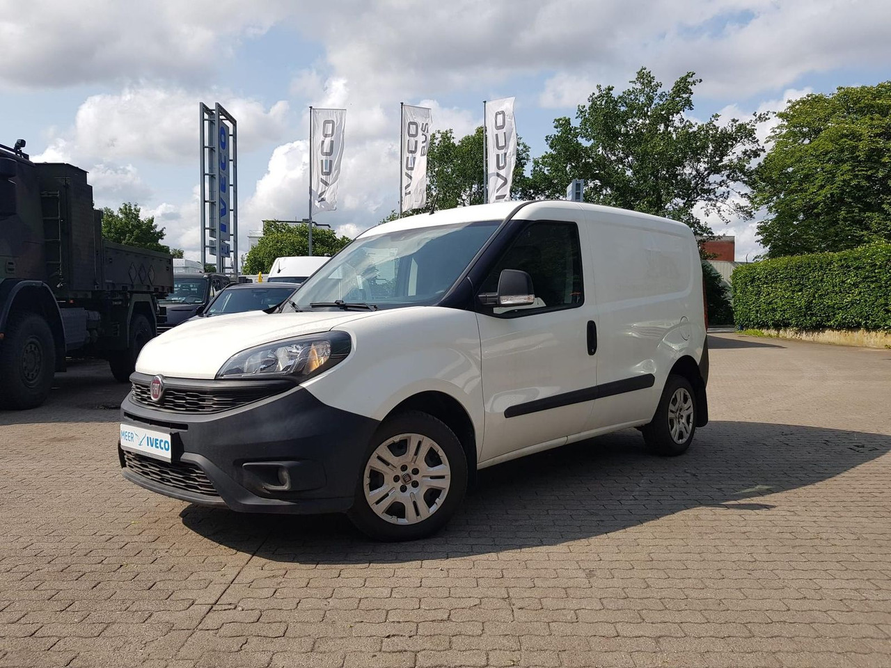Fiat Doblo Kastenwagen SX 1.3 Klima, Radio mit Nav... - Transport persoane: Foto 1 Fiat Doblo Kastenwagen SX 1.3 Klima, Radio mit Nav... - Transport persoane: Foto 1
