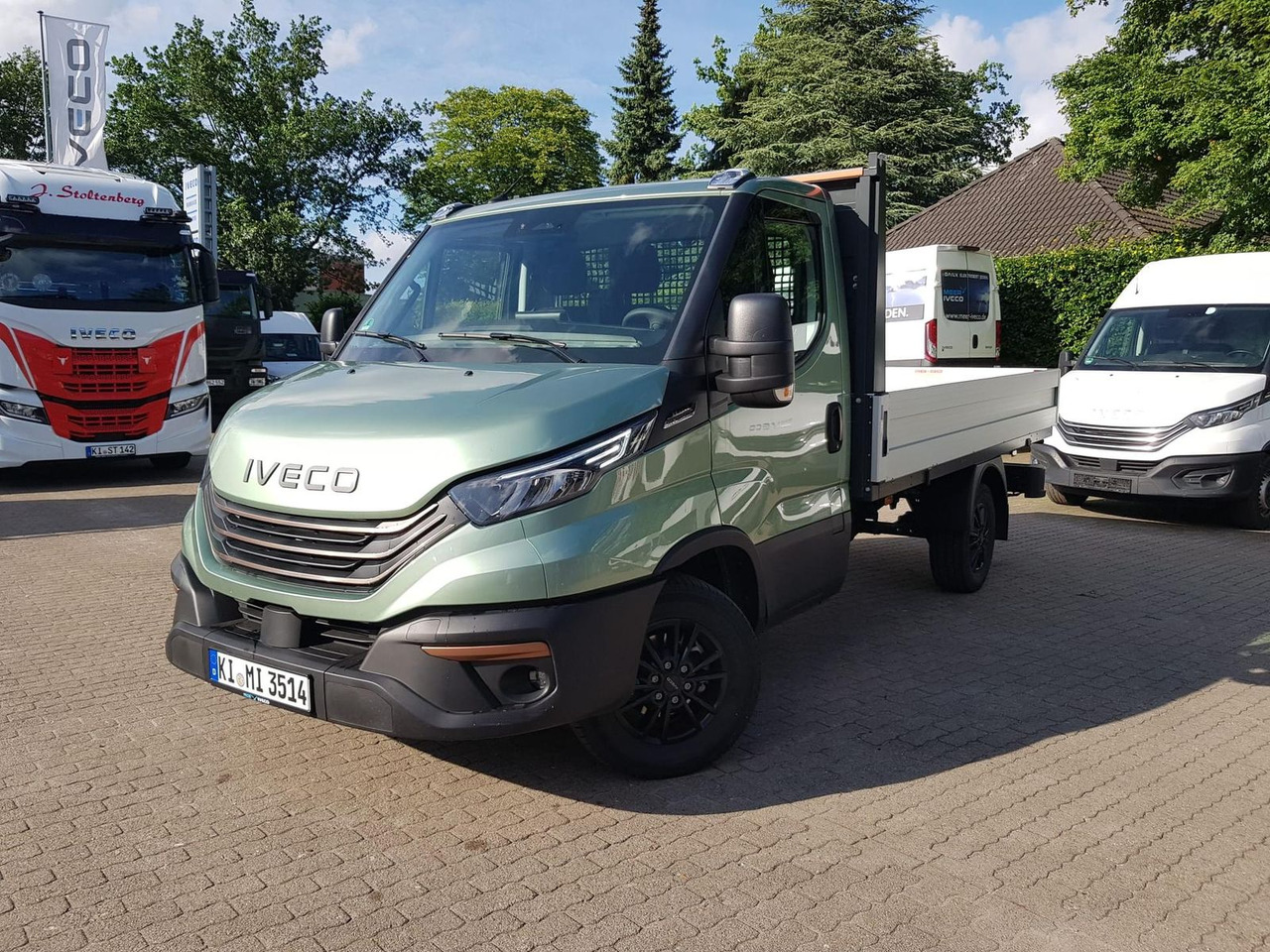 Iveco Daily 35S14HA8 Pritsche AHK 100 kW (136 PS),... - Autoutilitară cu platformă: Foto 1 Iveco Daily 35S14HA8 Pritsche AHK 100 kW (136 PS),... - Autoutilitară cu platformă: Foto 1