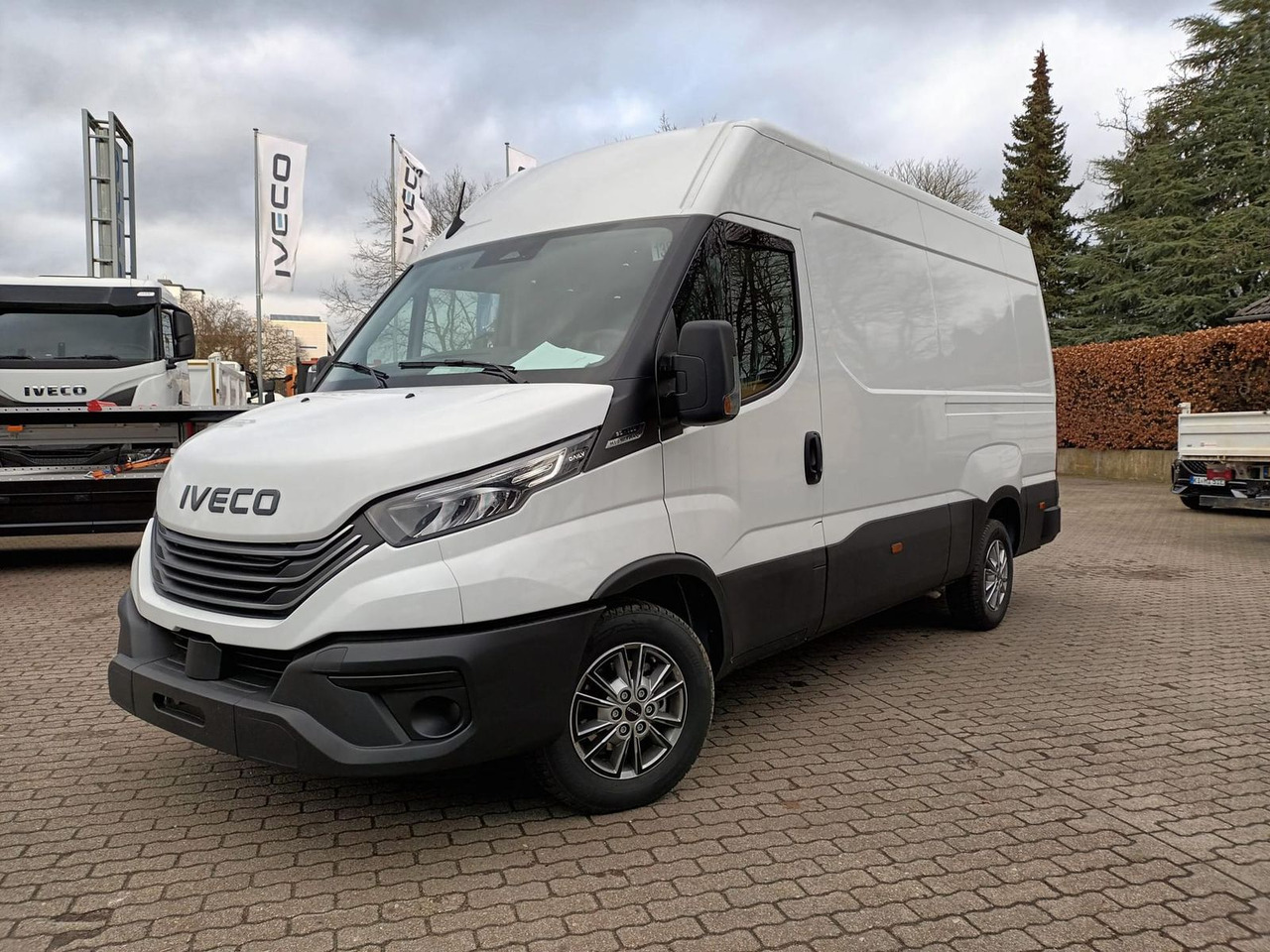 Iveco Daily 35S16A8 V 3520L - ab 0% Finanzieren - Dubă: Foto 1 Iveco Daily 35S16A8 V 3520L - ab 0% Finanzieren - Dubă: Foto 1