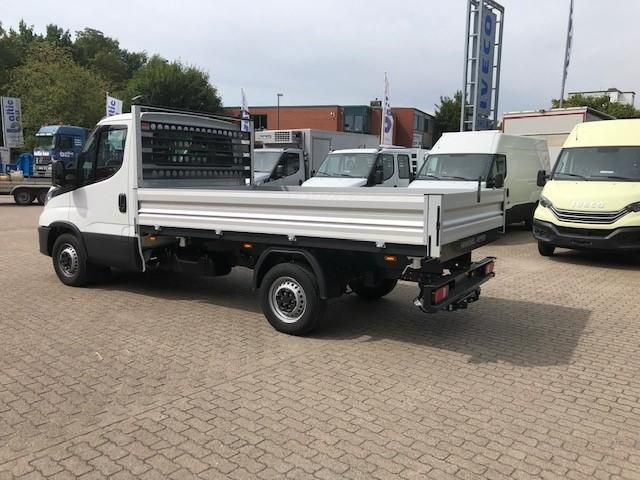 Iveco Daily 35S16HA8 3,0 Pritsche AHK 116 kW (158 ... - Autoutilitară cu platformă: Foto 5 Iveco Daily 35S16HA8 3,0 Pritsche AHK 116 kW (158 ... - Autoutilitară cu platformă: Foto 5
