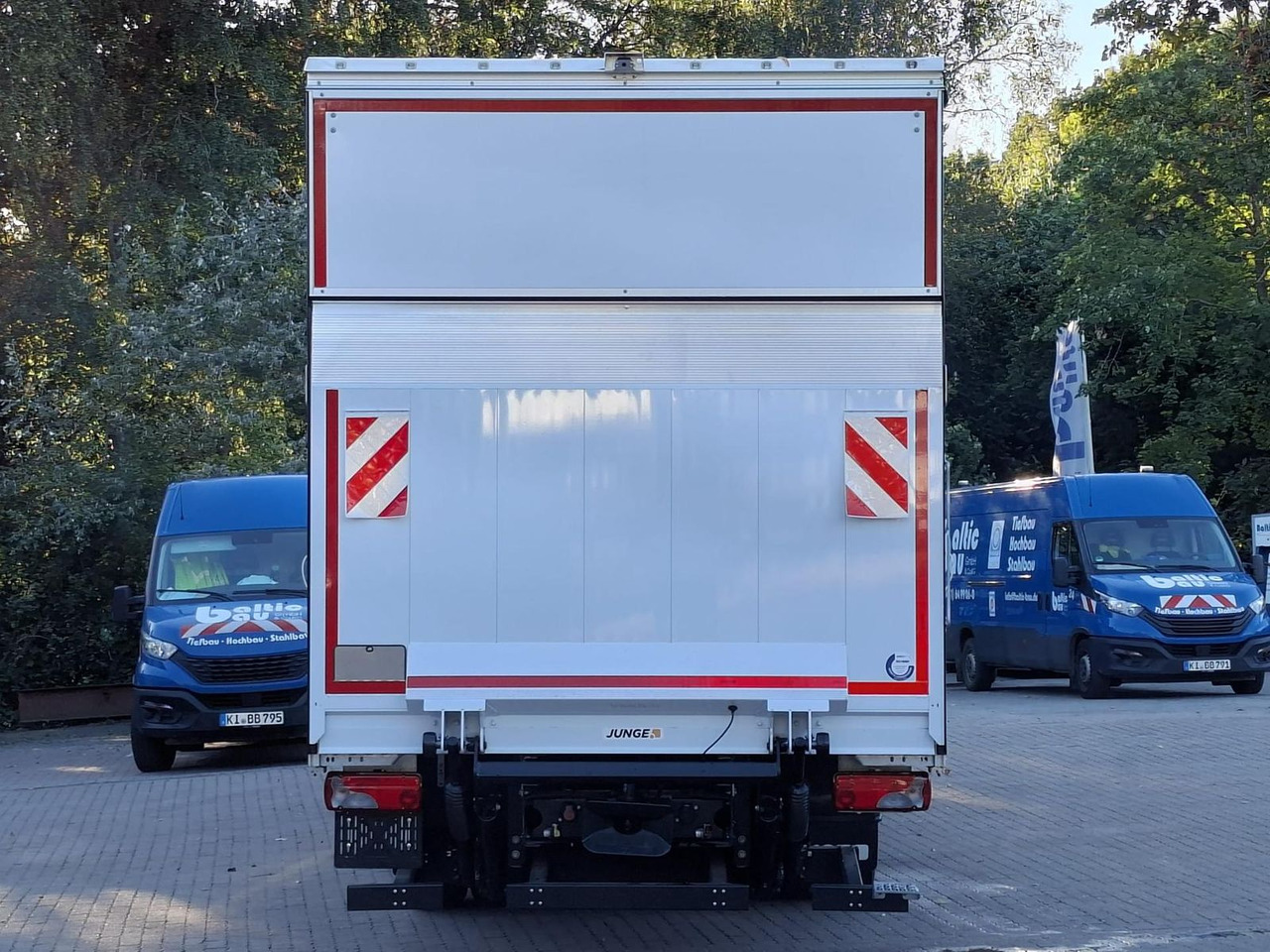 Iveco Eurocargo ML120E25/P JUNGE Schiebeplane LBW 1... - Camion cu prelată: Foto 5 Iveco Eurocargo ML120E25/P JUNGE Schiebeplane LBW 1... - Camion cu prelată: Foto 5