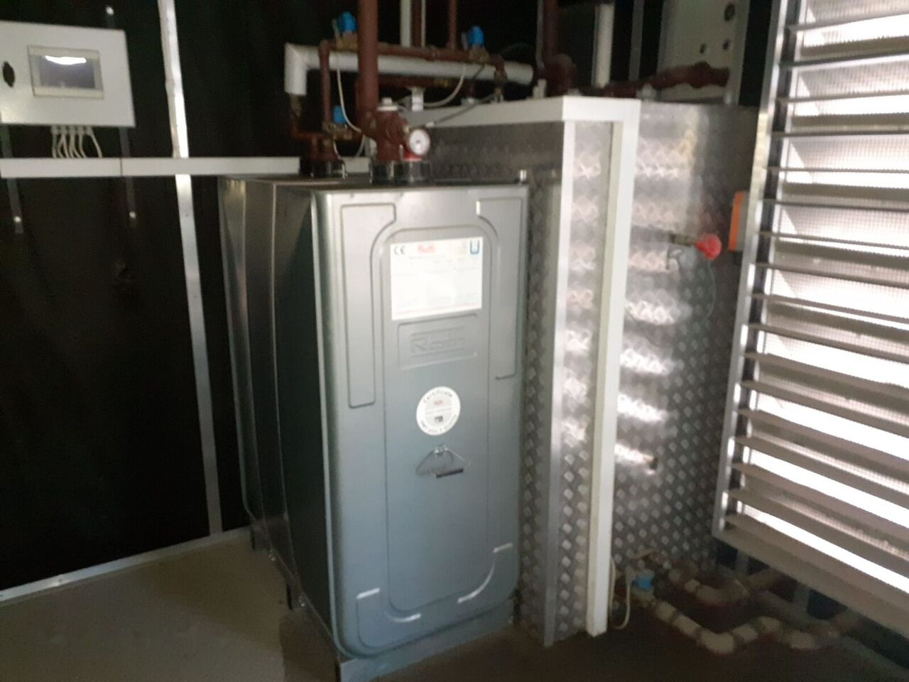 Stamford Generator Cummins STAMFORD 1600 KVA 2015 rok . Agregaty Prądotwó - Generator electric: Foto 5 Stamford Generator Cummins STAMFORD 1600 KVA 2015 rok . Agregaty Prądotwó - Generator electric: Foto 5