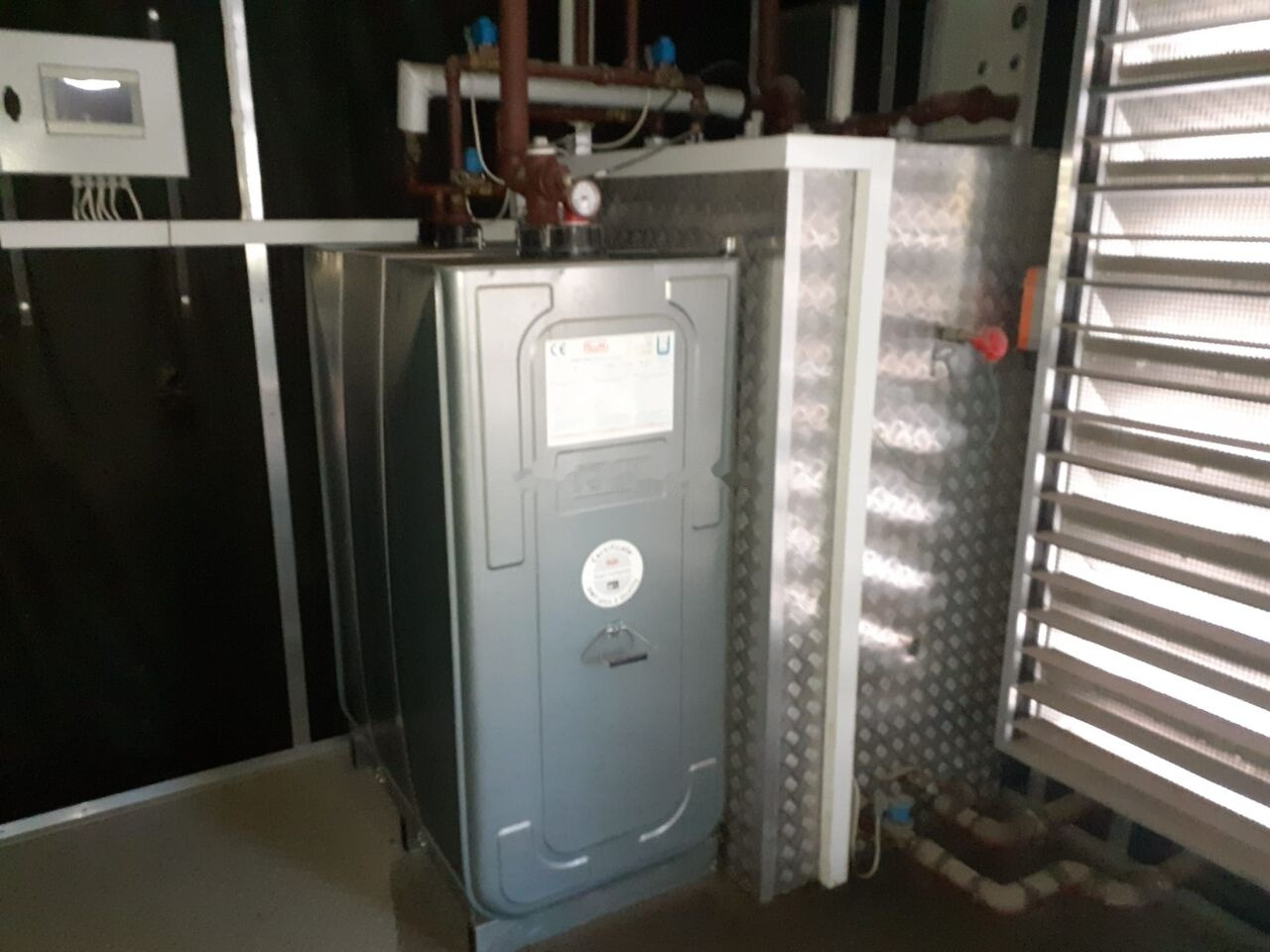 Stamford Generator Nowy1300 KW 1650 KVA STAMFORD CUMMINS - Generator electric: Foto 4 Stamford Generator Nowy1300 KW 1650 KVA STAMFORD CUMMINS - Generator electric: Foto 4