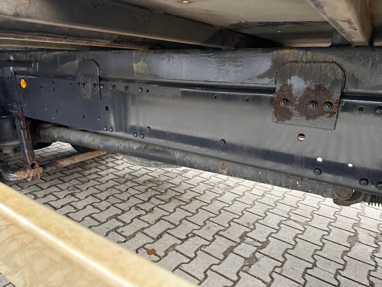 Camion transport auto Iveco AS260S45 Baumaschinentransporter hydr. Rampe: Foto 14 Camion transport auto Iveco AS260S45 Baumaschinentransporter hydr. Rampe: Foto 14