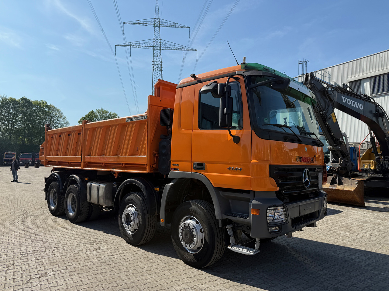 Mercedes-Benz 4144 Actros MP2 3-S.-Kipper Bordmatic Klima 8x6 - Camion basculantă: Foto 3 Mercedes-Benz 4144 Actros MP2 3-S.-Kipper Bordmatic Klima 8x6 - Camion basculantă: Foto 3
