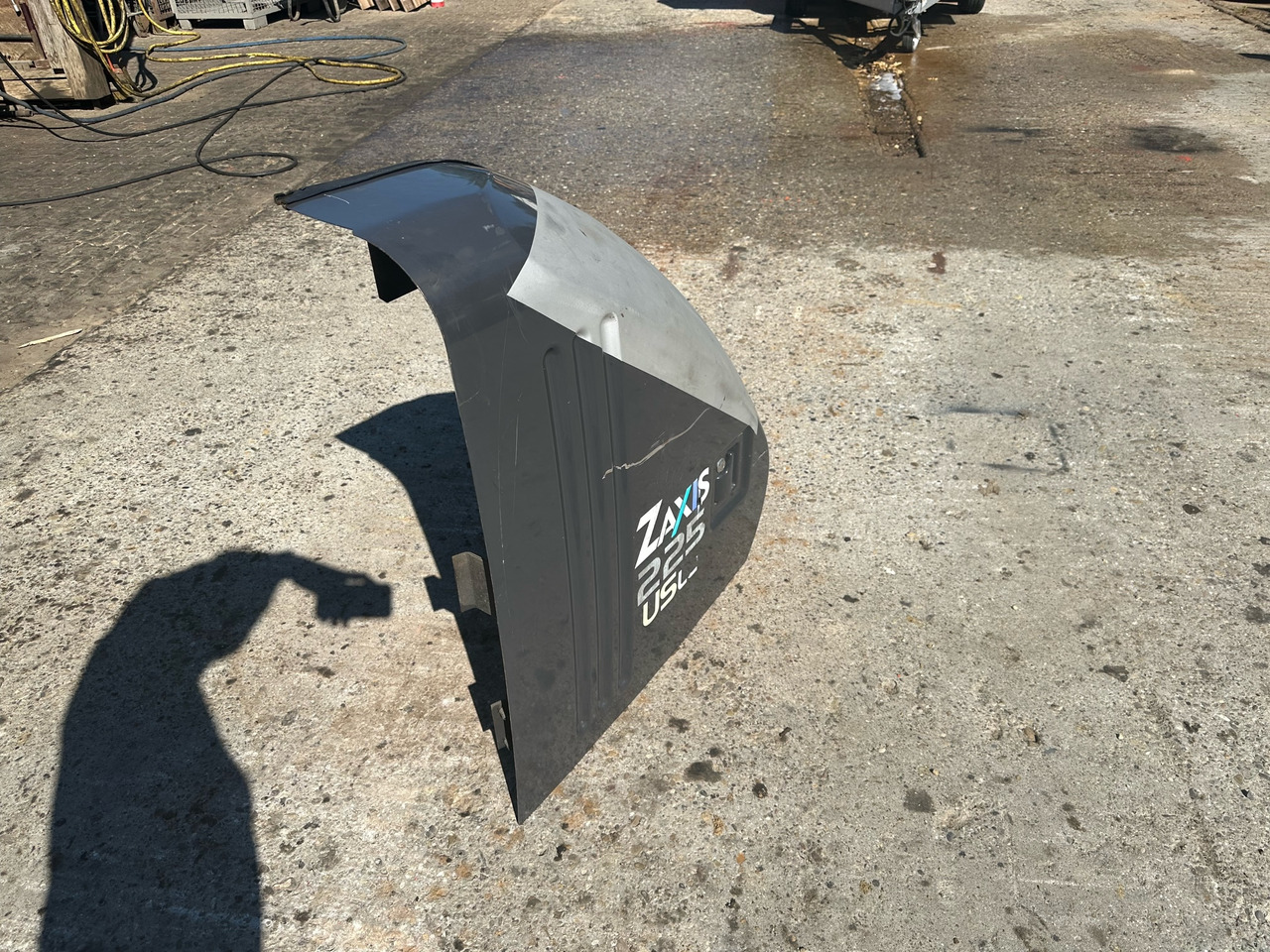 Seitendeckel Hitachi Zaxis 225 USL C - Caroserie și exterior pentru Excavator pe şenile: Foto 2 Seitendeckel Hitachi Zaxis 225 USL C - Caroserie și exterior pentru Excavator pe şenile: Foto 2