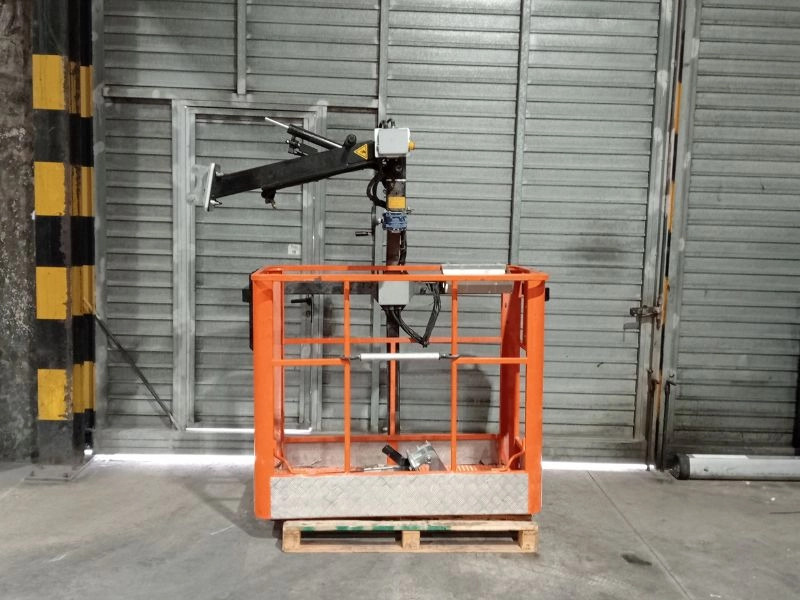 Cesta hierro de 2 personas - Macara montată pentru Camion: Foto 1 Cesta hierro de 2 personas - Macara montată pentru Camion: Foto 1