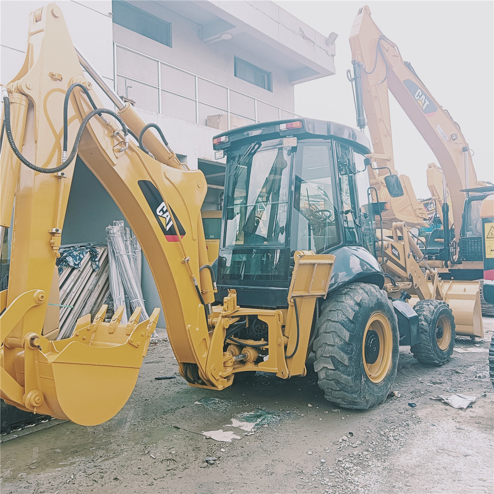 Caterpillar 430E - Buldoexcavator: Foto 1 Caterpillar 430E - Buldoexcavator: Foto 1