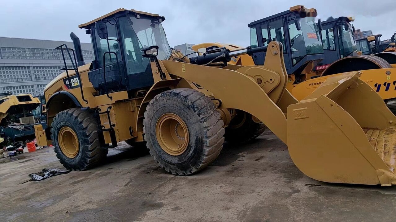 Caterpillar 950GC - Încărcător frontal pe pneuri: Foto 3 Caterpillar 950GC - Încărcător frontal pe pneuri: Foto 3