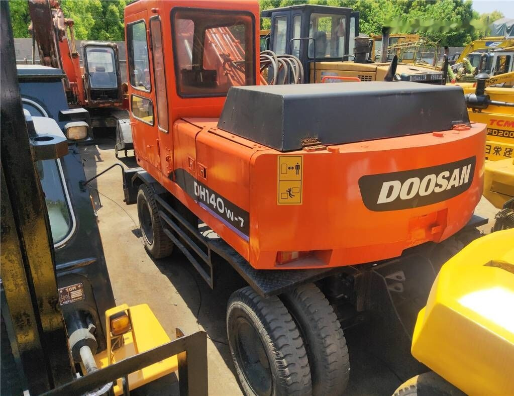 Doosan DH 140W-7 - Excavator pe roţi: Foto 3 Doosan DH 140W-7 - Excavator pe roţi: Foto 3
