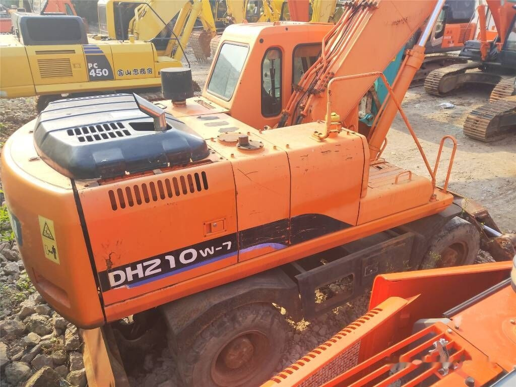 Doosan DH 210 W-7 - Excavator pe roţi: Foto 3 Doosan DH 210 W-7 - Excavator pe roţi: Foto 3