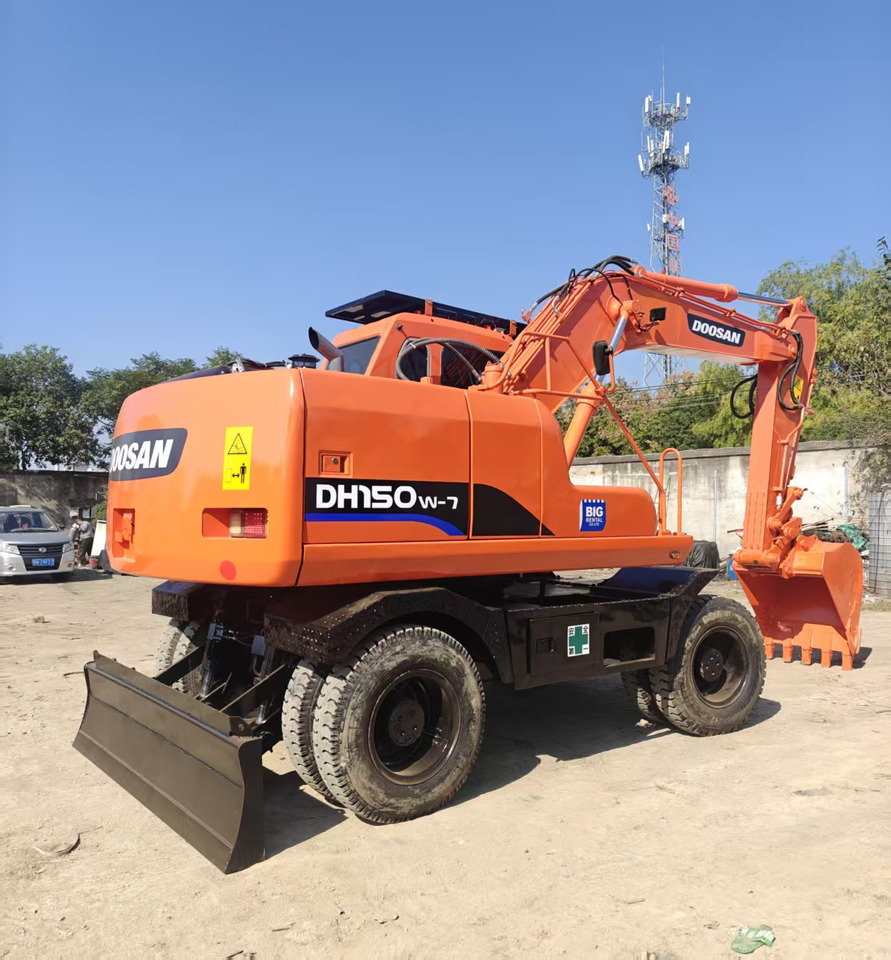 Doosan DH150W - Excavator pe roţi: Foto 4 Doosan DH150W - Excavator pe roţi: Foto 4