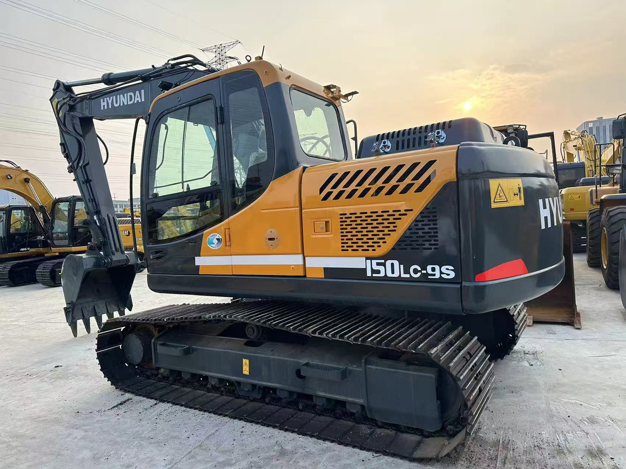 HYUNDAI R150LC-9S - Excavator: Foto 1 HYUNDAI R150LC-9S - Excavator: Foto 1