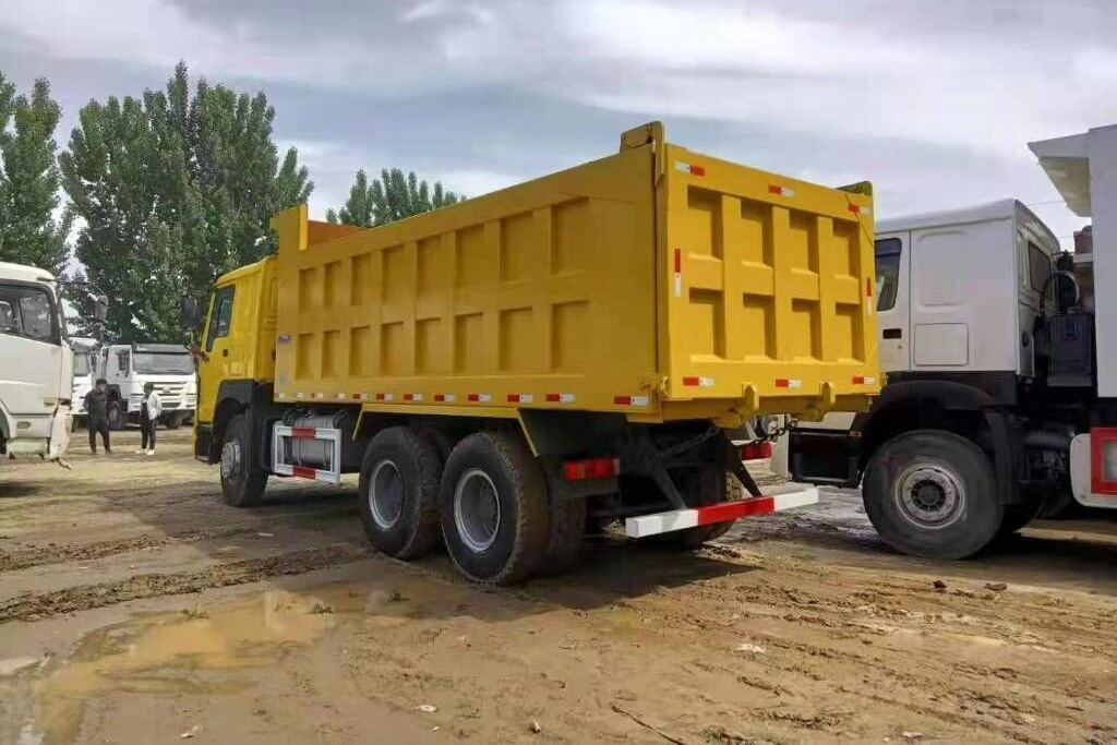 Howo 375 6x4 Tipper Lorry - Camion basculantă: Foto 2 Howo 375 6x4 Tipper Lorry - Camion basculantă: Foto 2