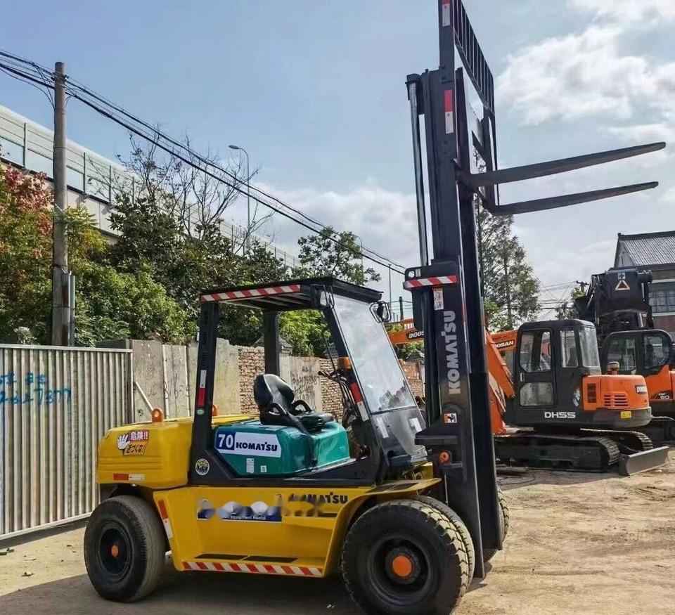 Komatsu FD70 - Stivuitor diesel: Foto 3 Komatsu FD70 - Stivuitor diesel: Foto 3