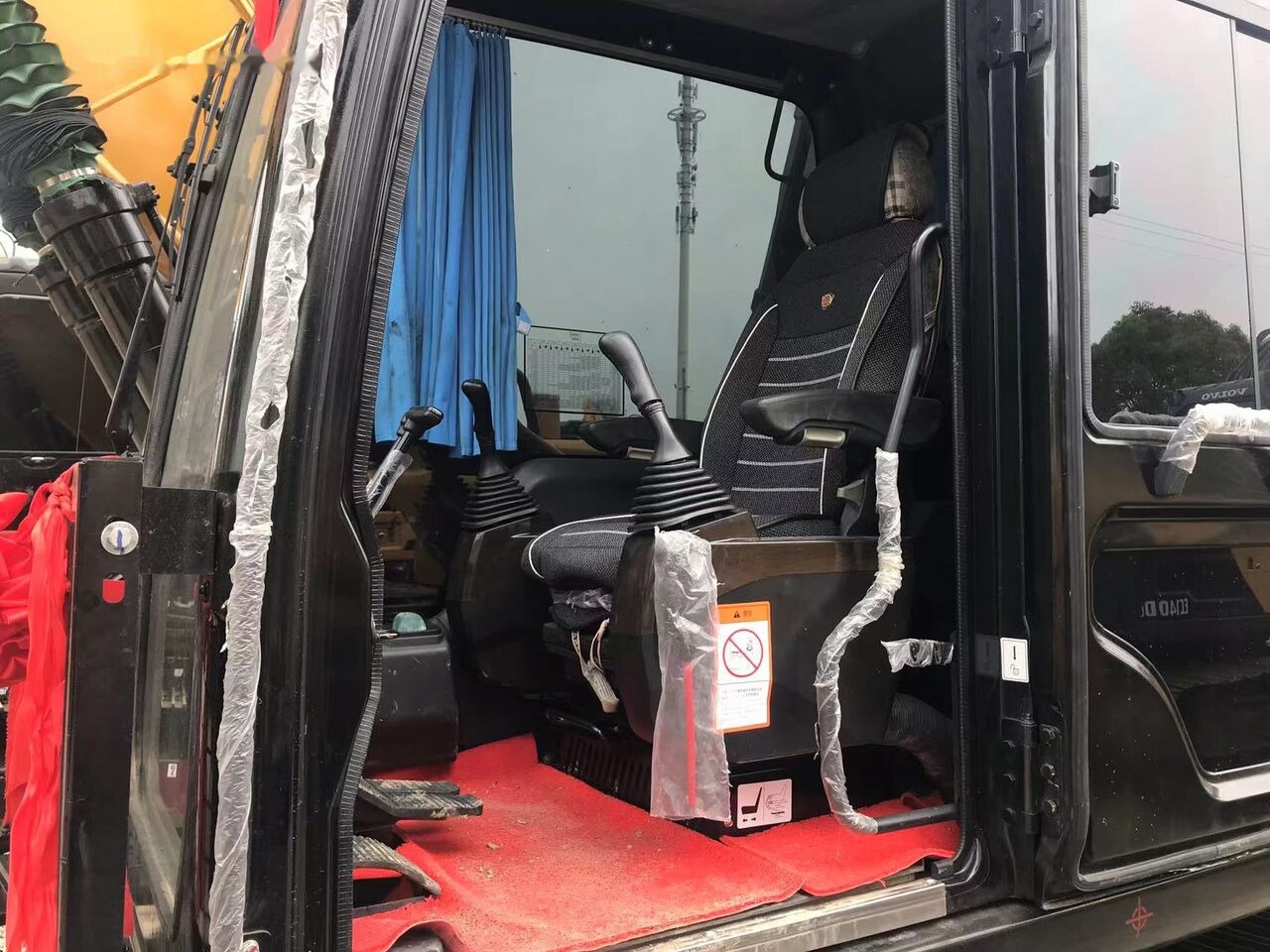 Sany Qusai-new SY135CPRO - Excavator pe şenile: Foto 2 Sany Qusai-new SY135CPRO - Excavator pe şenile: Foto 2