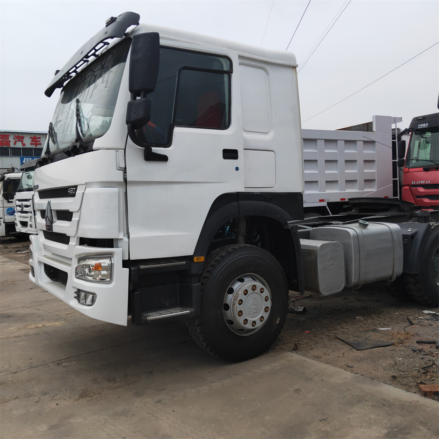 Sinotruk HOWO 420 tractor - Mini dumper: Foto 5 Sinotruk HOWO 420 tractor - Mini dumper: Foto 5