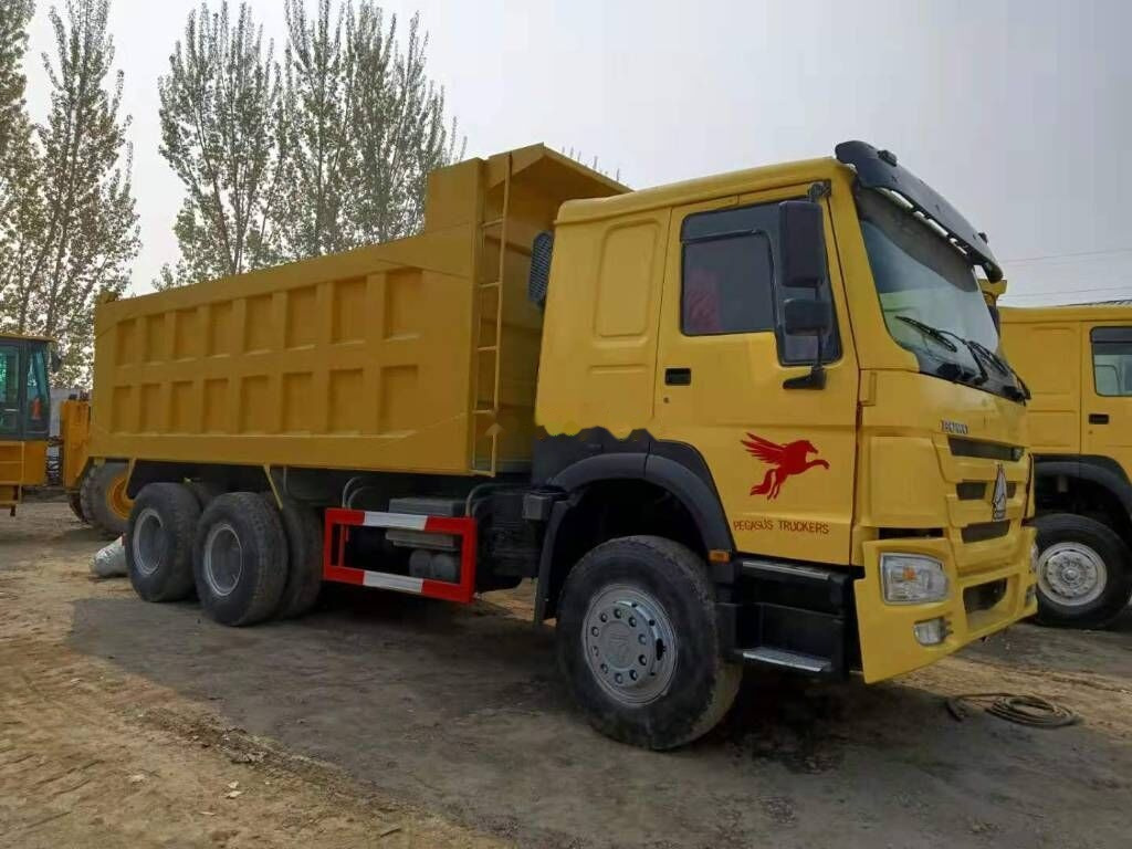Sinotruk HOWO 6*4 Dump truck - Camion basculantă: Foto 1 Sinotruk HOWO 6*4 Dump truck - Camion basculantă: Foto 1