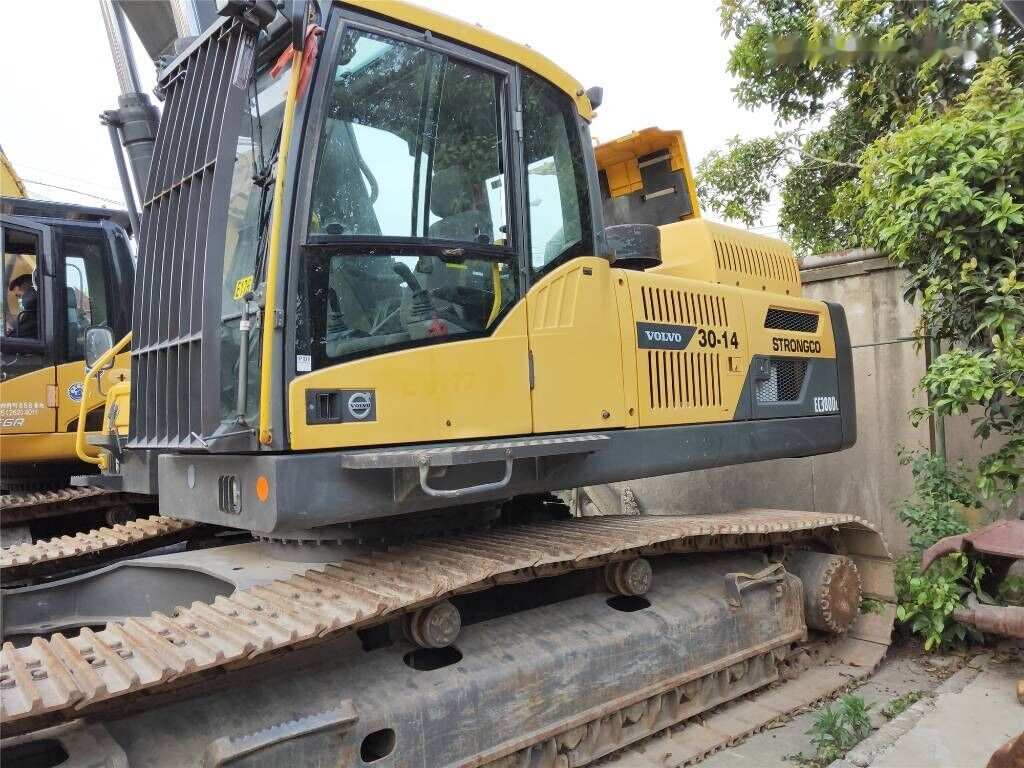 Volvo EC 380 D L - Excavator pe şenile: Foto 1 Volvo EC 380 D L - Excavator pe şenile: Foto 1