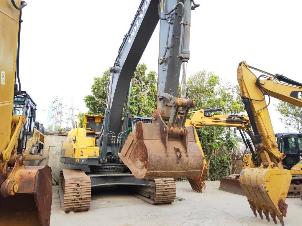 Volvo EC 380 D L - Excavator pe şenile: Foto 2 Volvo EC 380 D L - Excavator pe şenile: Foto 2