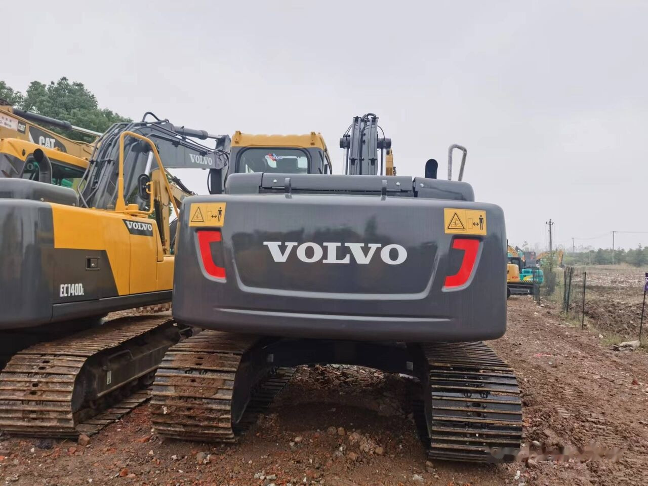Volvo EC140DL - Excavator pe şenile: Foto 3 Volvo EC140DL - Excavator pe şenile: Foto 3