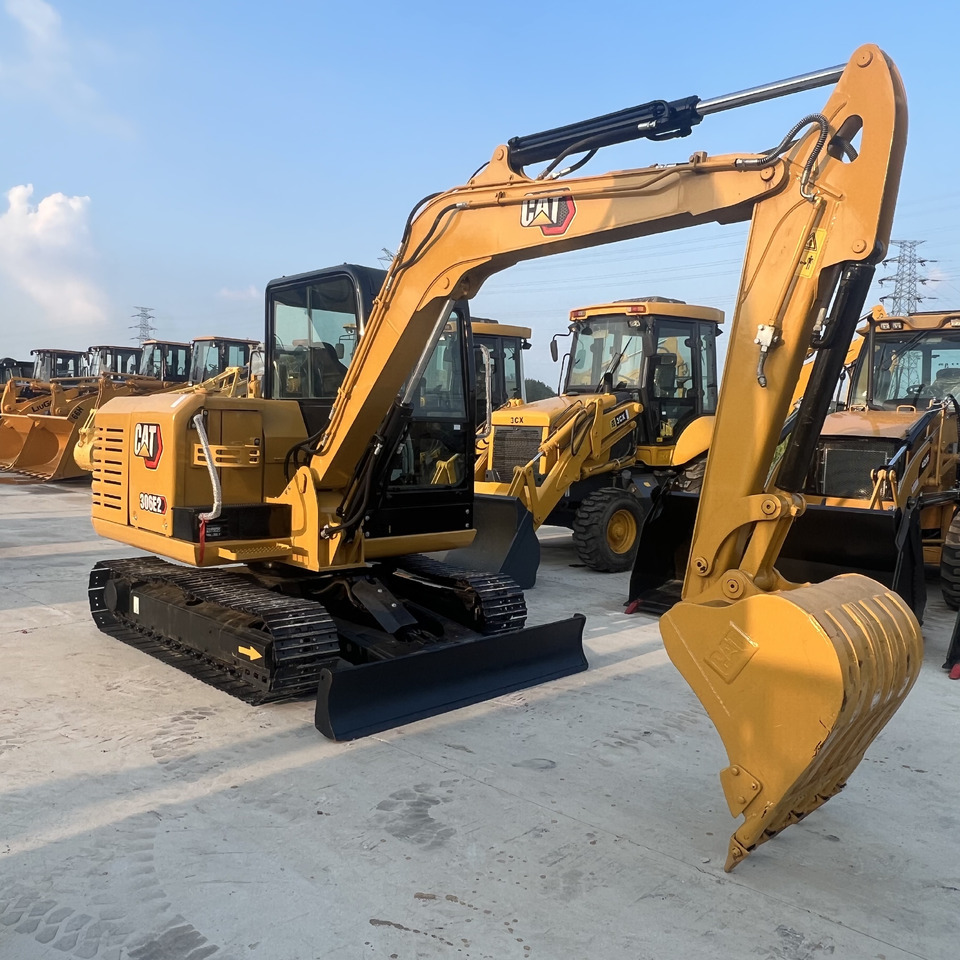 Caterpillar 306E2 - Mini excavator: Foto 1 Caterpillar 306E2 - Mini excavator: Foto 1